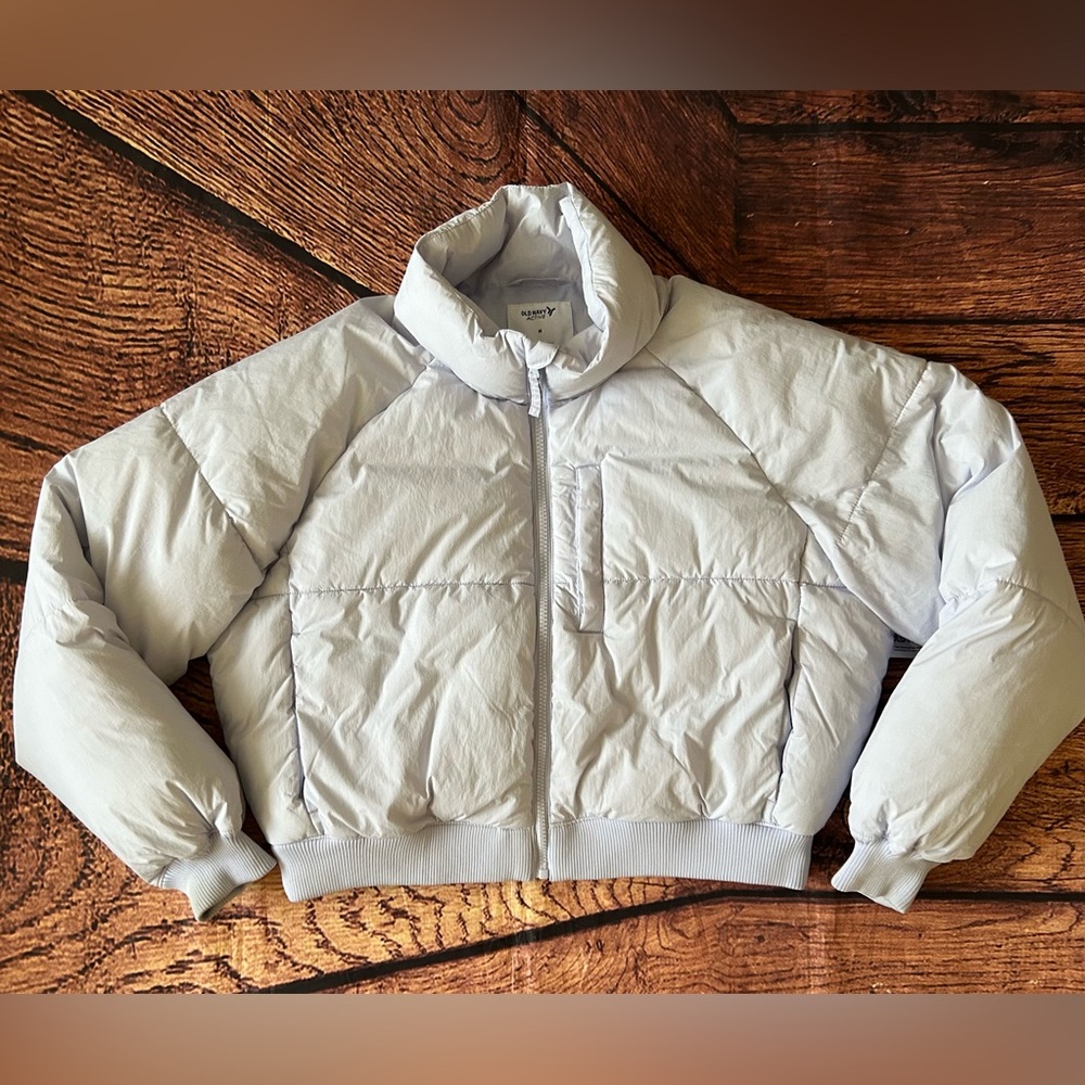 Gap Oversized Crop Puffer Jacket Size Medium - image 2